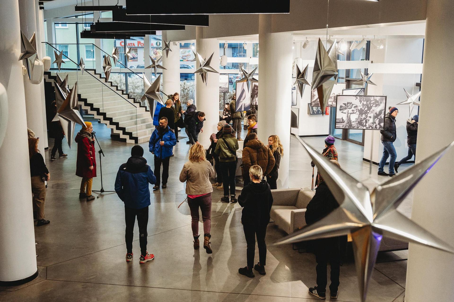 Szlak Konińskiego Modernizmu - zobacz zdjęcia architektury i sztuki Nowego Konina