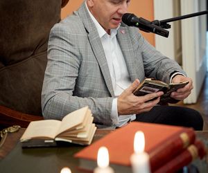 Narodowe Czytanie w Pałacu Ogińskich MBP i UwS