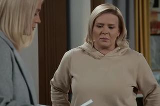 Pierwsza miłość, odcinek 3839. Emilka (Anna Ilczuk), Marysia (Aneta Zając) 