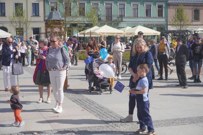 Piknik w Rynku w Kielcach. 1 maja 2025