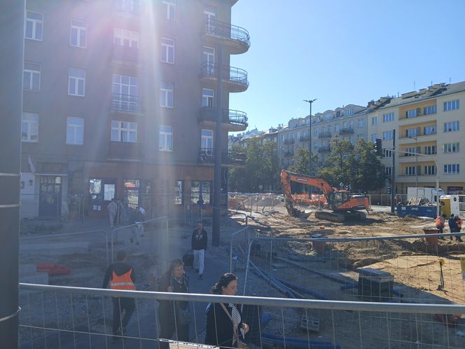 Budowa tramwaju na ul. Rakowieckiej w Warszawie