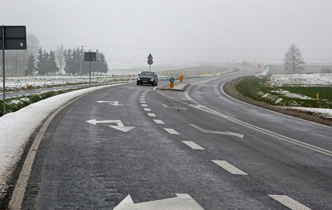 Kierowcy mogą już korzystać z nowej drogi od Radoszyc do Łopuszna