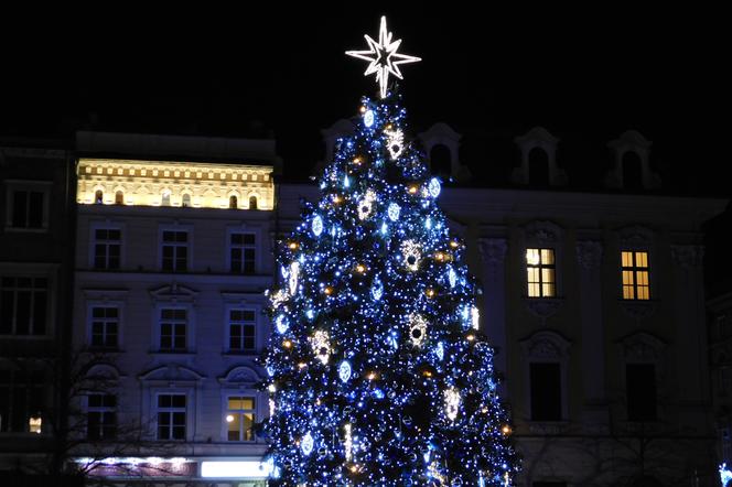 Wybierz się na świąteczny spacer po Krakowie