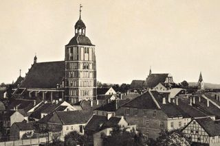 To urokliwe miasteczko pod Olsztynem zachwyca panoramą. Zobacz zdjęcia nawet sprzed 120 lat!