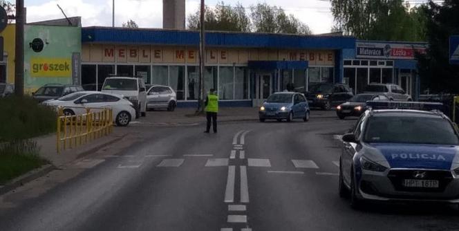 Oparator koparki uszkodził gazociąg. Droga S7 zablokowana