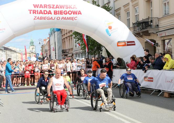 Bieg Konstytucji 3 Maja. Tysiące biegaczy na ulicach Warszawy