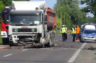 Śmiertelny wypadek pod Grodziskiem Mazowieckim. Jedna osoba zginęła, walczą o życie 12-letniego dziecka