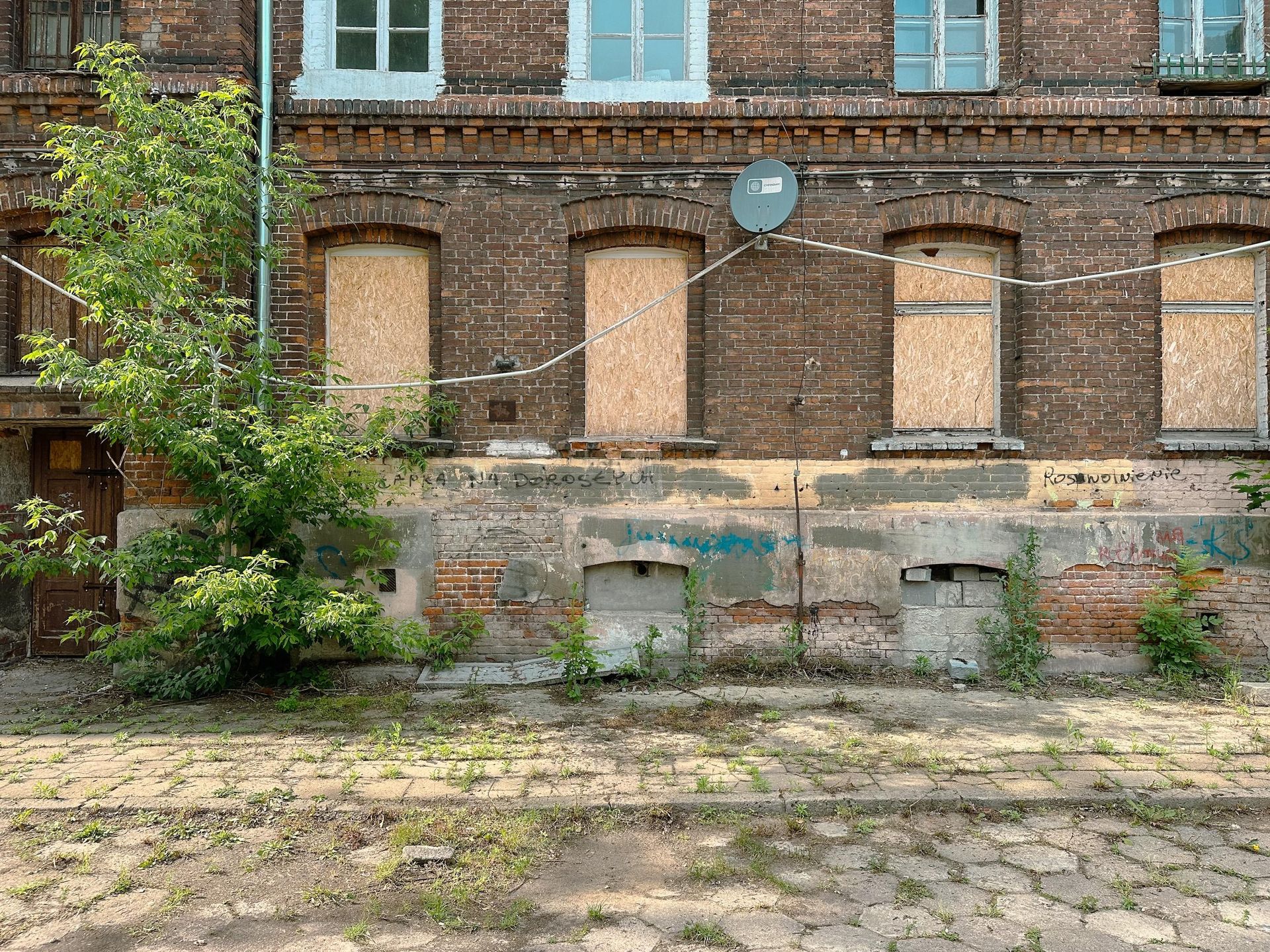Zabytkowe famuły Izraela Poznańskiego w Łodzi 