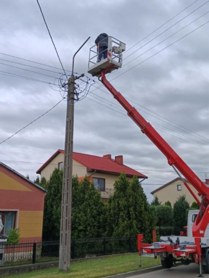 Będzie jaśniej i oszczędniej. Nowe oświetlenie w gminie Wiśniew