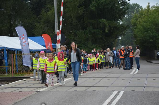 Akcja profilaktyczna "Bezpieczny przejazd" w Koszewnicy w gminie Kotuń w 2021 roku