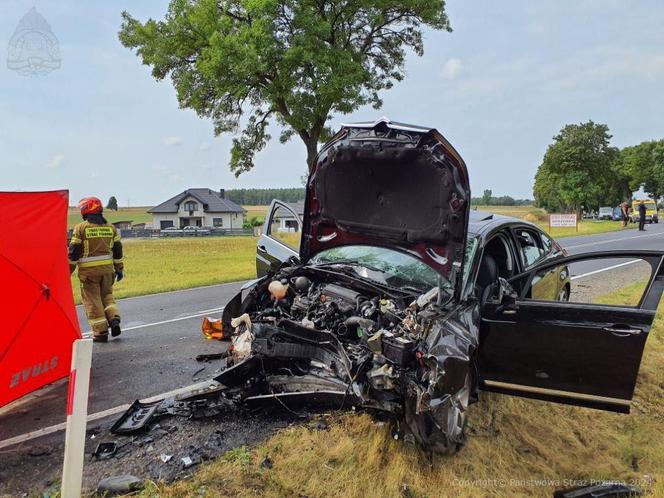 Tragiczny wypadek na DK 42. Wśród ofiar jest sołtys wsi Rzejowice. Jechała z synem i wnuczętami