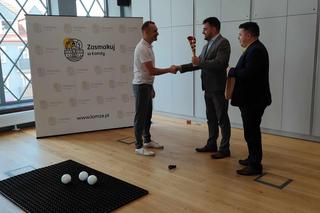 Leszek Domitrz pobił rekord Polski i ustanowił nowy w żonglowaniu stalowymi kulami!