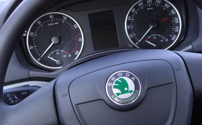 Skoda Octavia II Tour Combi 1.6 - TEST, opinie, zdjęcia, wideo - DZIENNIK DZIEŃ 4: Wnętrze, bagażnik i dodatki