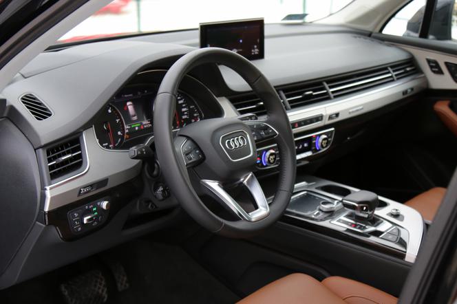 Audi Q7 3.0 V6 TFSI 333 KM Tiptronic quattro
