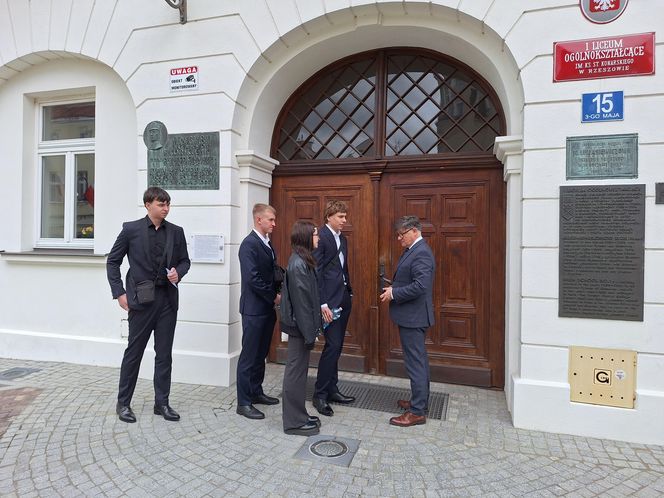 Maturzyści z Rzeszowa już po egzaminie z języka polskiego 