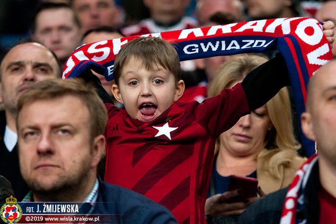 Tak bawili się kibice Wisły Kraków na Derbach Krakowa!