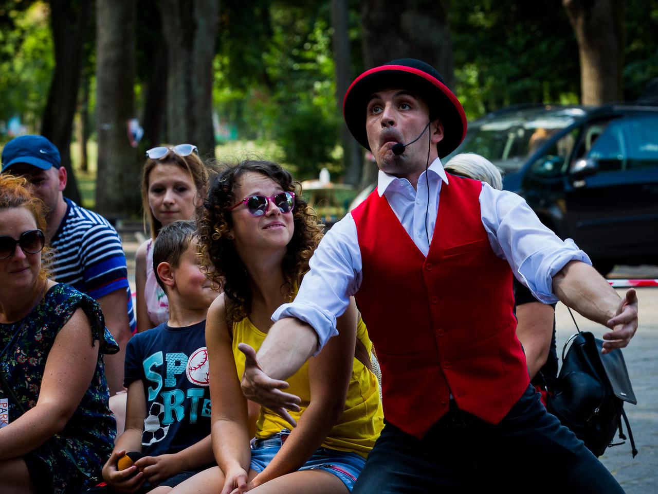 Festiwal teatrów ulicznych zgromadził wielu uczestników 
