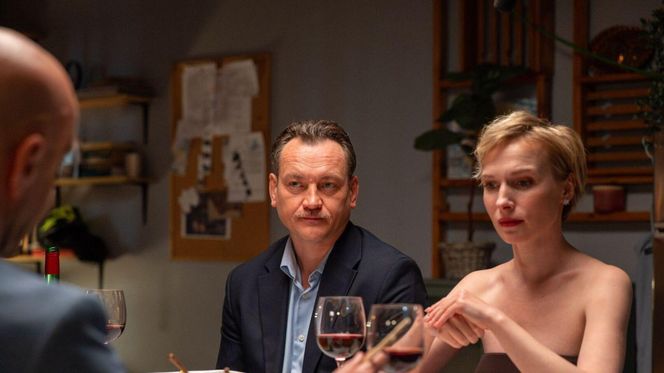 Barwy szczęścia odc. 3249. Bazylow (Andrzej Szeremeta), Robert Stefaniak (Paweł Ławrynowicz), Sonia (Weronika Nockowska)