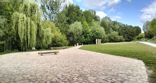 Nowe atrakcje. Grodzisko Stradów