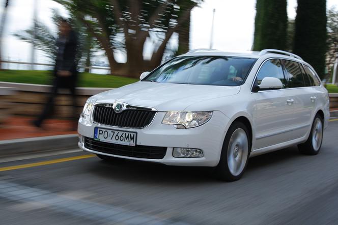 Skoda Superb Najlepszym Samochodem Kombi 2011 