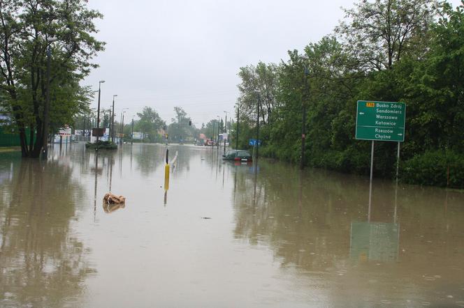 Tak Kraków walczył z ogromną powodzią w 2010