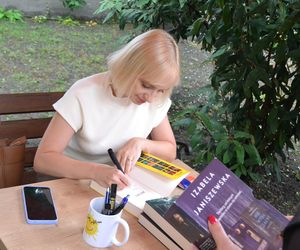 Spotkanie autorskie z Izabelą Janiszewską w Grudziądzu