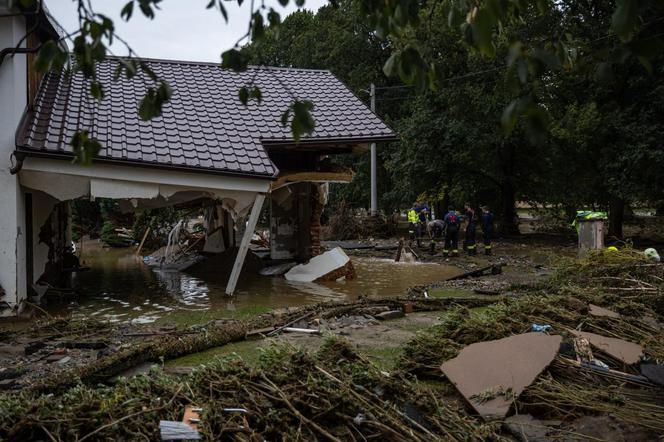 Powódź w Czechach. Przerwane wały zalewają Jesenik i Ostrawę