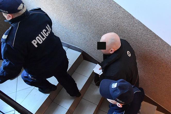 Łowca nastolatek przed sądem. Oskarżony o 80 gwałtów.