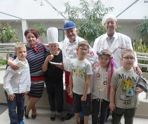  15 Edycja kremówki papieskiej. 