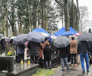 Pogrzeb znanego łódzkiego dziennikarza. Pochowano Piotra Wesołowskiego