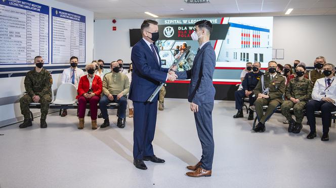 MON otworzyło nowy szpital. Będą w nim leczyć specjaliści z Szaserów