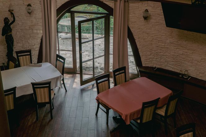 Dom Igloo w Aninie czyli część hotelu "Noclegi Ufo"