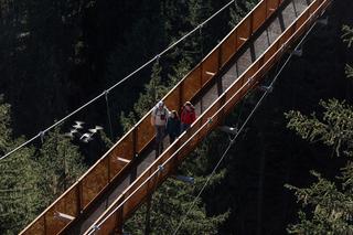 Najnowsza atrakcja turystyczna w dolinie Stubai: nowy most wiszący