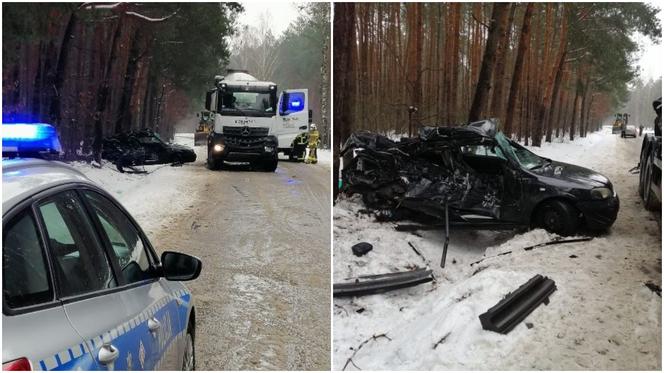 Owadów. 21-latek zginął w wypadku! Jego opel zderzył się z ciężarowym mercedesem [ZDJĘCIA]