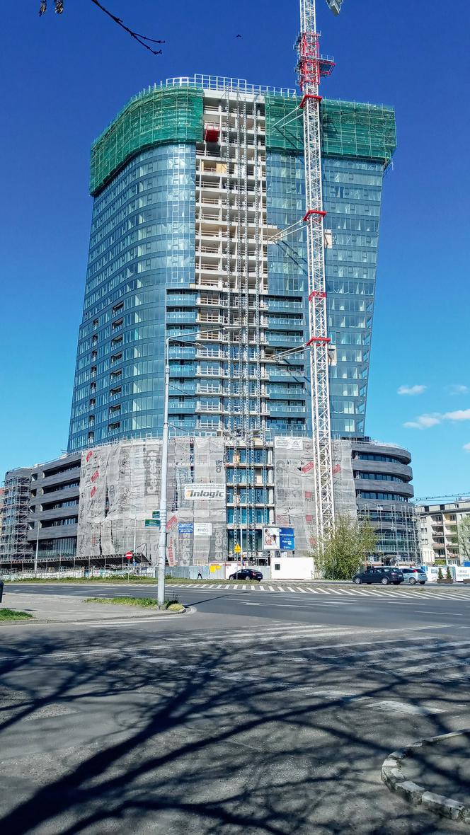 Budowa Hanza Tower - kwiecień 2020