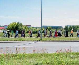 Pątnicy zmierzają „Prawosławnej Częstochowy” w małej wsi w woj. lubelskim