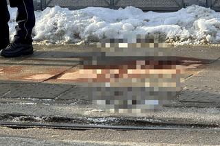 Potrącenia pieszej przez tramwaj na przystanku Ratusz-Arsenał