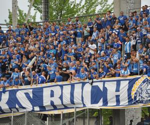 Korona Kielce - Ruch Chorzów. Zdjęcia kibiców na Suzuki Arenie