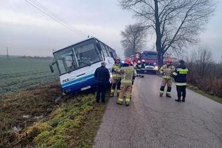Wypadek autobusu szkolnego w Gąsiorowie