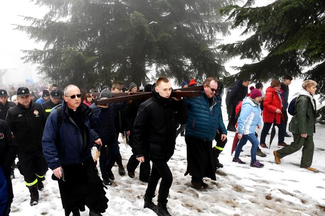 Droga Krzyżowa z Nowej Słupi na Święty Krzyż