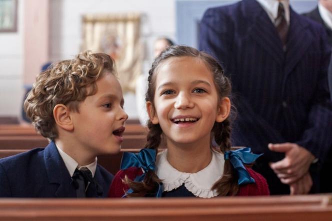 Stulecie Winnych 2 sezon, odc. 24. Michałek (Miłosz Kwiecień), Ewa (Rema Kos)