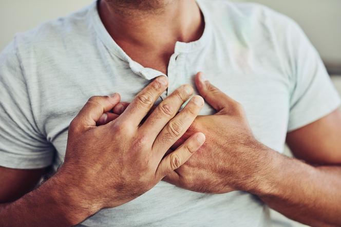 Tętniak pozawałowy serca może prowadzić do tzw. nagłej śmierci sercowej.