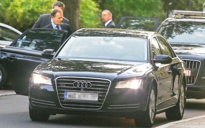 Premier Donald Tusk jest wożony Audi A8