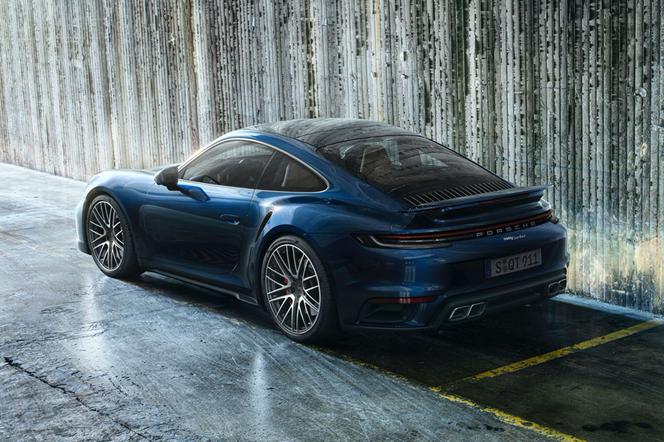 (2021) Porsche 911 Turbo