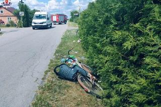 Rowerzystka wymusiła pierwszeństwo. Jechała razem z małym dzieckiem!