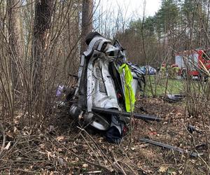 Fatalny wypadek pod Sulęciniem. Auto doszczętnie rozbite