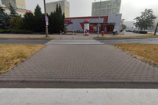 Wypadek na przejściu dla pieszych w Toruniu. Kierowca MZK potrącił kobietę