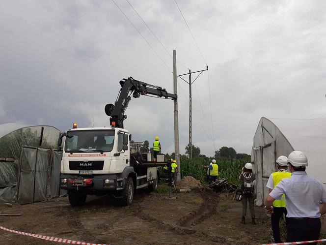 Łódzkie: Kilkanaście tysięcy odbiorców wciąż bez prądu
