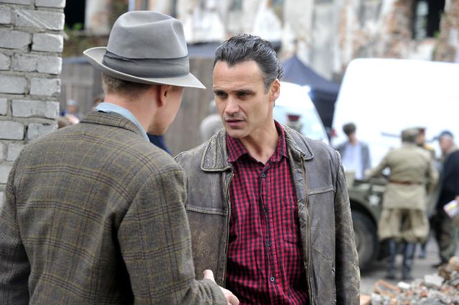 Czas honoru 6 sezon. Michał Konarski (Jakub Wesołowski), Władek (Jan Wieczorkowski) - fotostory