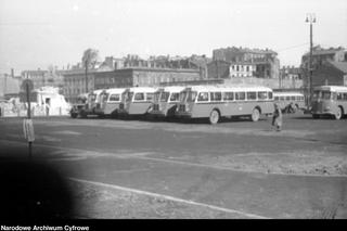 Zniszczona i odbudowywana Warszawa